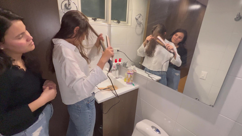 scarlettandc: Mój charakteryzator zaprasza mnie do gorących rzeczy