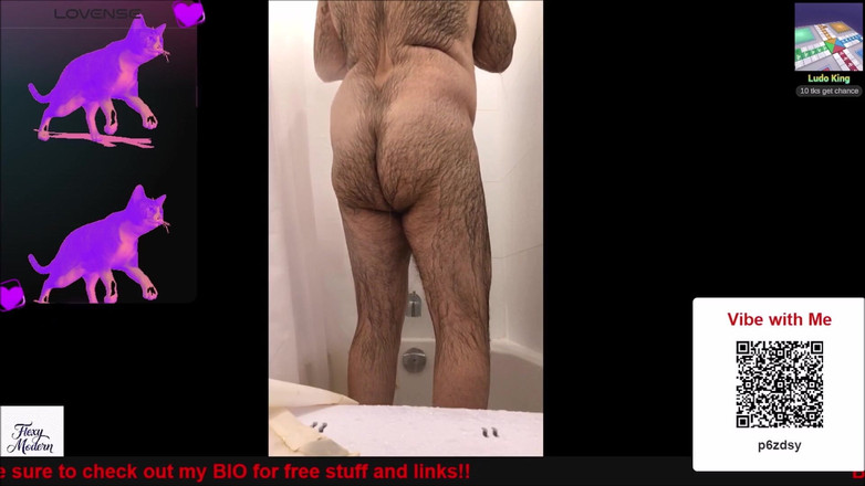 Thick Dick Industries: 45 min. sprcha