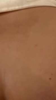 Mladá manželka dostane rychlý překvapivý anální sex