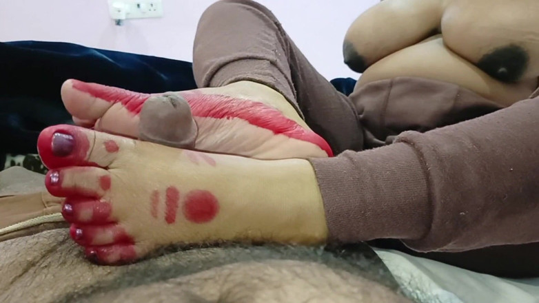 Niharika Thakur: Saya menghisap zakar abang tiri saya