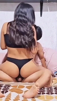 Minha pequena meia-irmã quer brincar de vaqueira / Sexo real ejaculação interna anal latino asiático rabuda