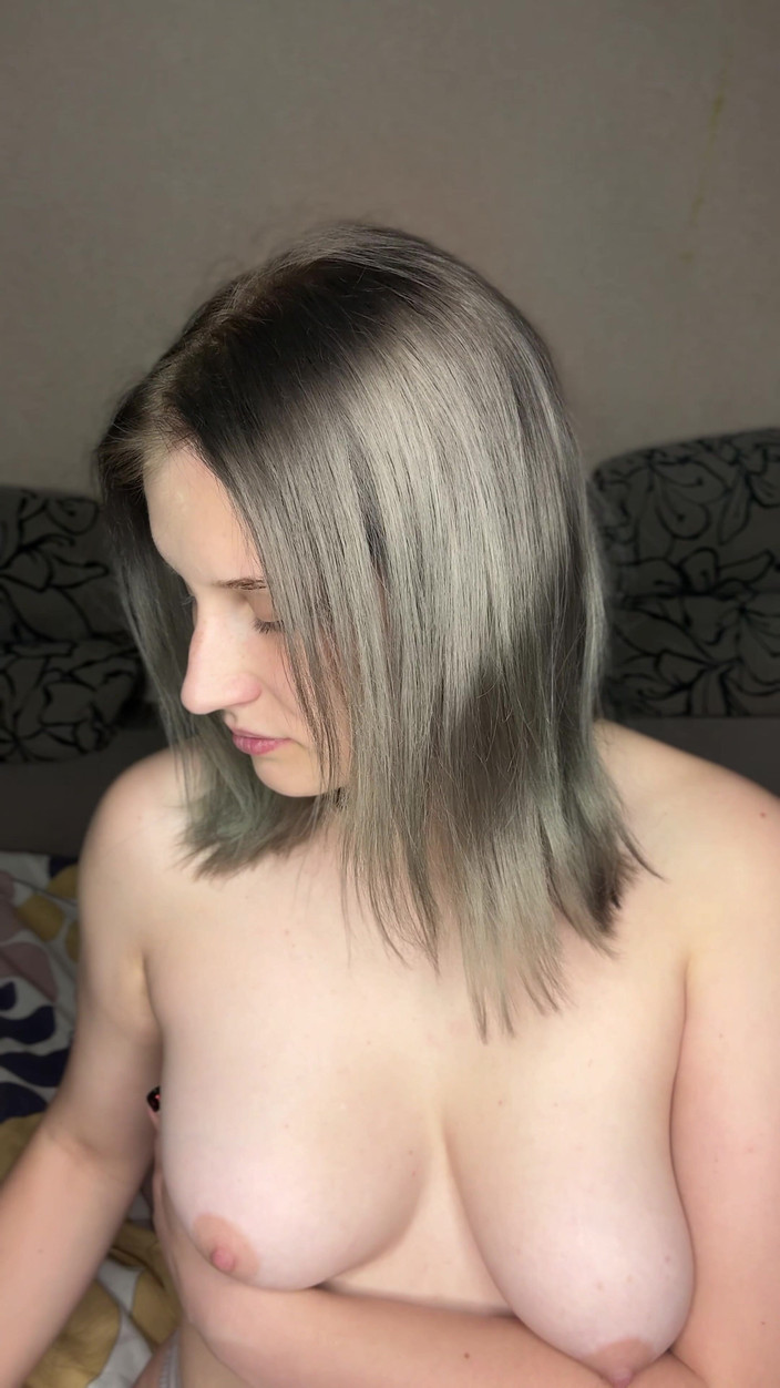 MertyXXX: Trăgând ochi la tine în timp ce fumez