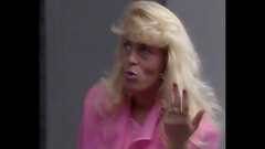 Vintage Climax: Blonďaté milfky v punčochách sdílející tvrdého ptáka ve trojce