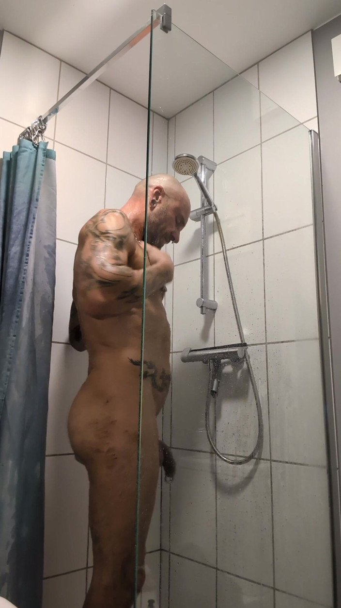 Sexydick: Grande allenamento con il dildo