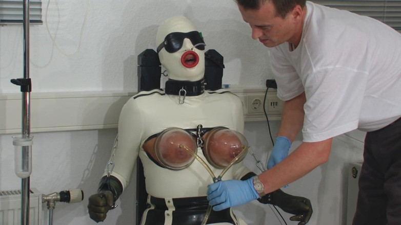 Rubber & Clinic Studio - 1ATOYS: ประสบการณ์ยางยืดบีซาร์