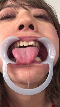 Amateur Girl Series. Real Amateur Rumi’s Tongue Observation and Saliva Fetishism