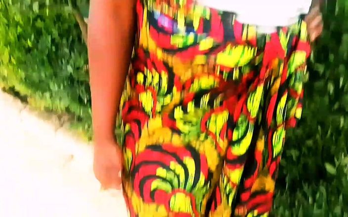 Judithxxx: Distracție bună acasă de flori