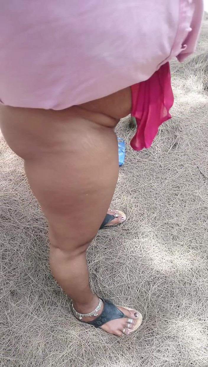 Deepu686: Dubur dalam gaya doggy di hutan