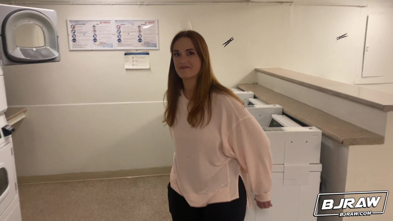 BJ Raw: Bjraw Siri Dahl pulisce