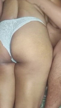 Il gran culo della mia vicina succhia il cazzo