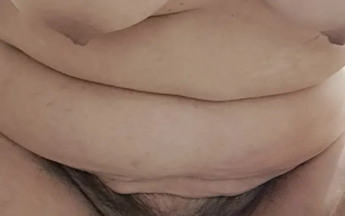 Mommy big hairy pussy: After Sex I Urinate