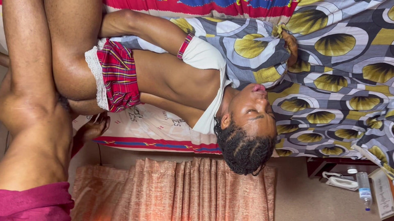 Baddestboyx: Han munkavlade mig med sin svarta nigerianska penis