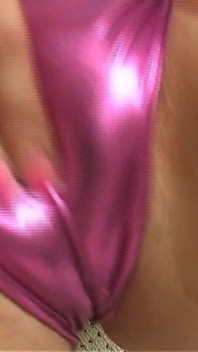 Missy monroe sexy blondine mit großen natürlichen titten wird gefickt und bekommt gesichtsbesamung
