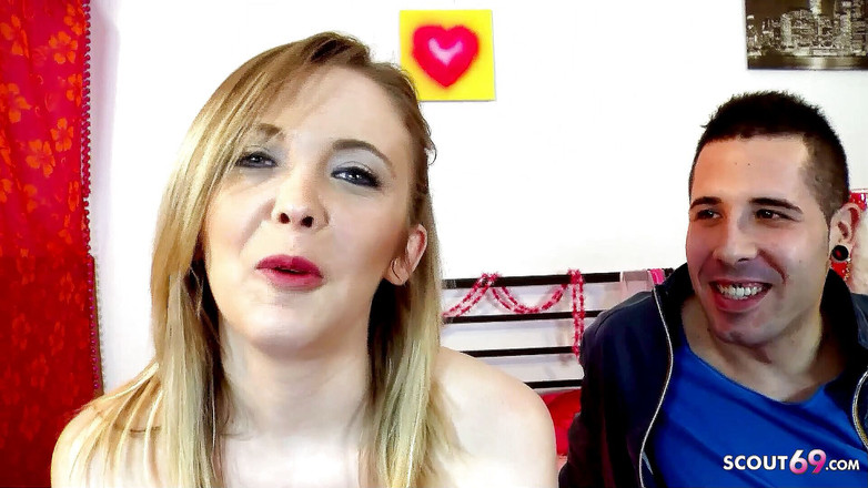 Full porn collection: Blonďatá vysokoškolská teenagerka Cristal je ošukaná nevlastním bratrem