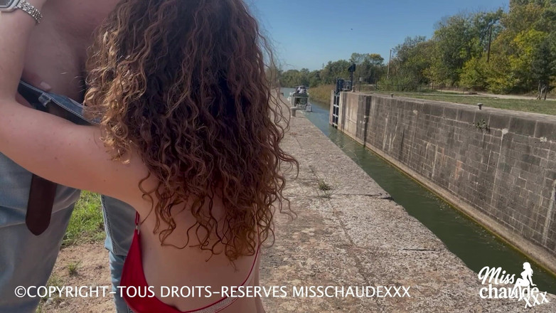 Misschaudexxx: Gösteriş Ve Kilidin Kenarında Sevişmek, Çok Sıcak