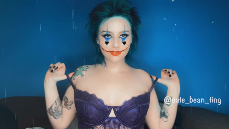 Alice Bean: Slutty Joker Cosplay