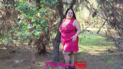 Riderqueen BBW Step Mom Latina Ebony: Riderqueen Bersendirian, di luar, video untuk peminat