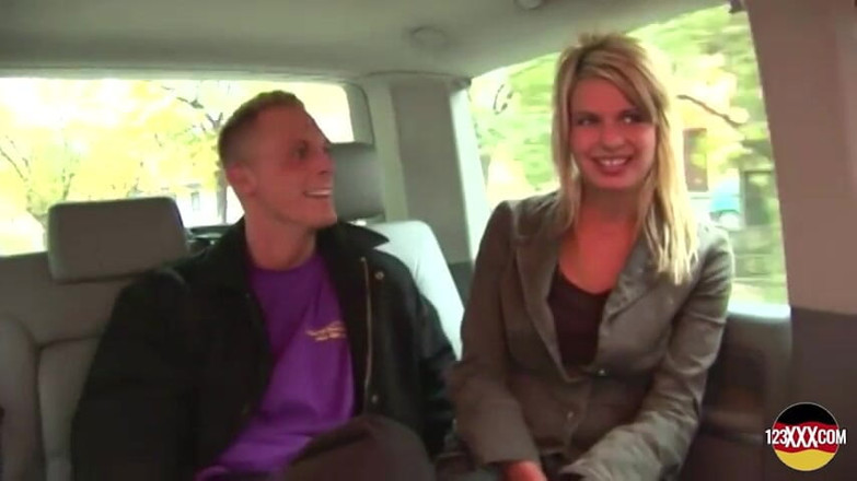 123XXX - 100% Amateurs: Blonde Teen Prefers Nasty Fingering Before Hardcore Action