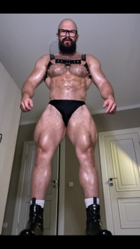 Flexing That Huge Tree Trunks