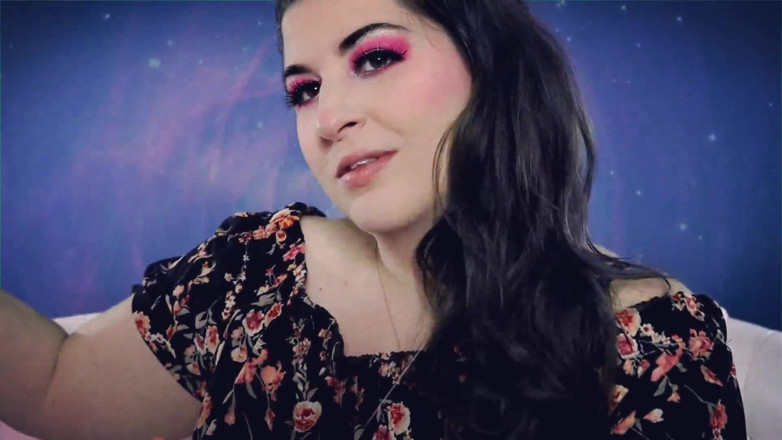 goddessjoules: Roze lippenstift op plexiglas asmr