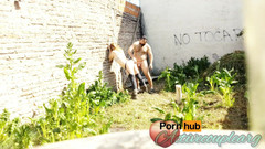 Activecouplearg: Nahá sousedka s velkým zadkem šuká do zadku a hlasitě křičí