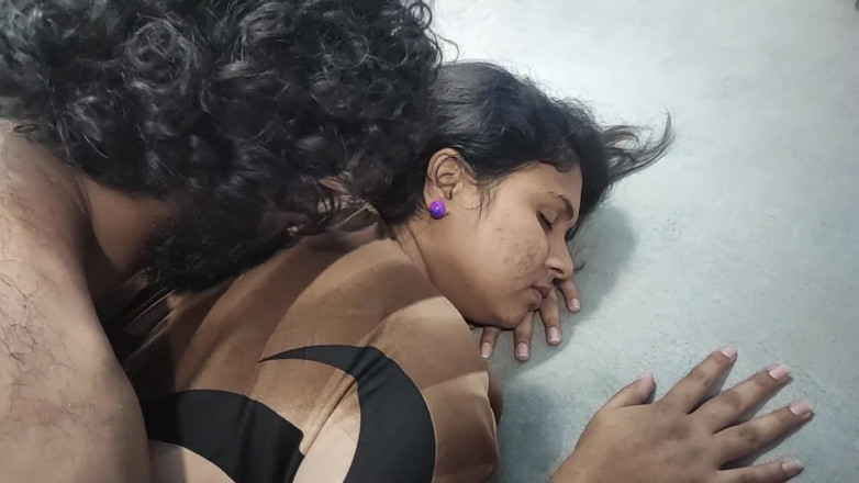 Vaigavarun45: Desi Indian Malayali Couple Nighty Hard Fuck in Bedroom