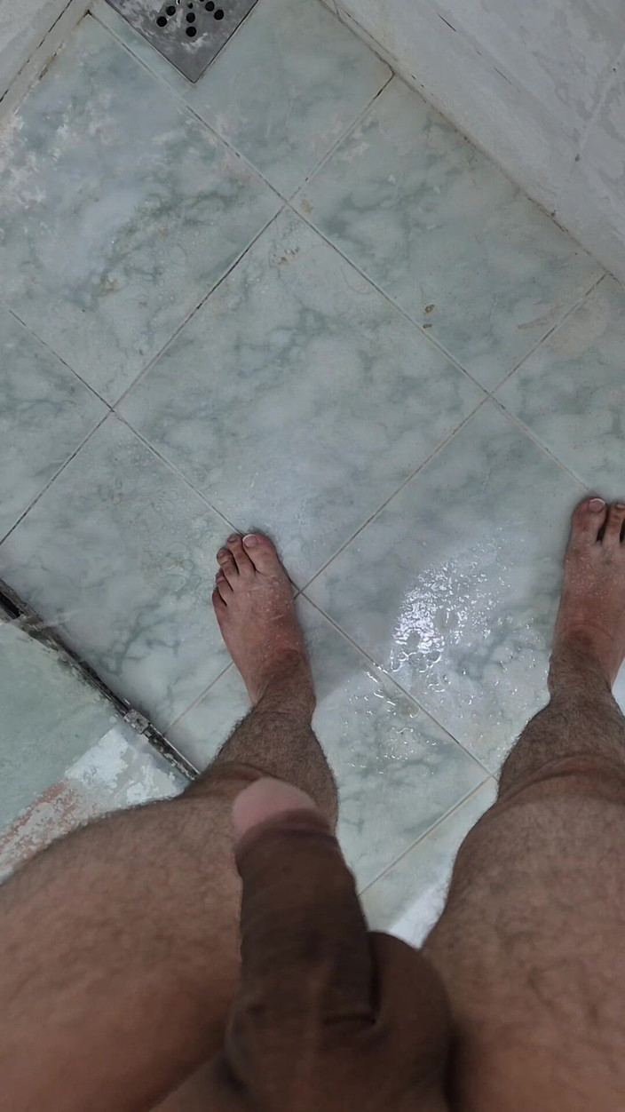 Lkdick8: Kencing mandi. Batang LK