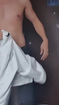 Japon adam sosyetik hamama gidiyor, erotik masaj yapıyor ve elle muamele çekiyor