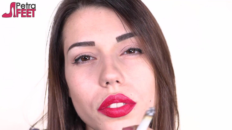 Smokin Fetish: Smoking and face fetish with amazing teen