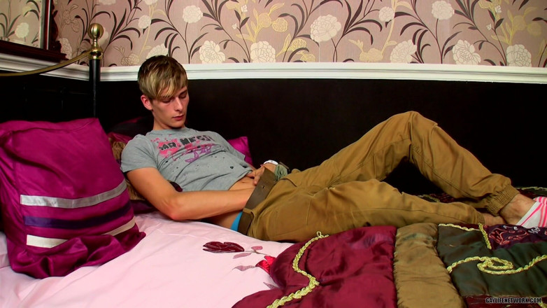 Teach Twinks: Connor เป็นหนุ่มเงี่ยนและสนุกในการถ่ายทํา