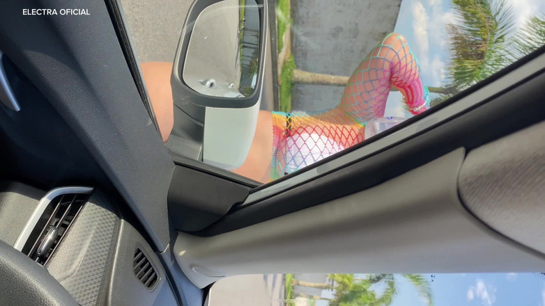 Electra Dominica: Dominica kouření