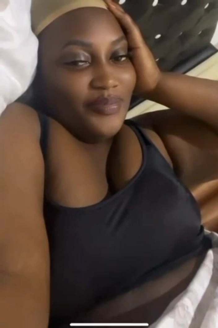 Me and my new slut: Gorda negra menina tem uma buceta grande e gorda e...