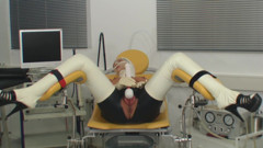 Rubber & Clinic Studio - 1ATOYS: Vacuum pumping in rubber