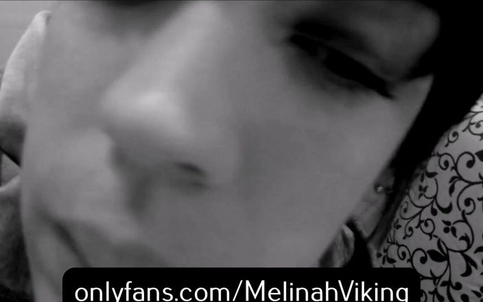 Melinah Viking: 目の崇拝