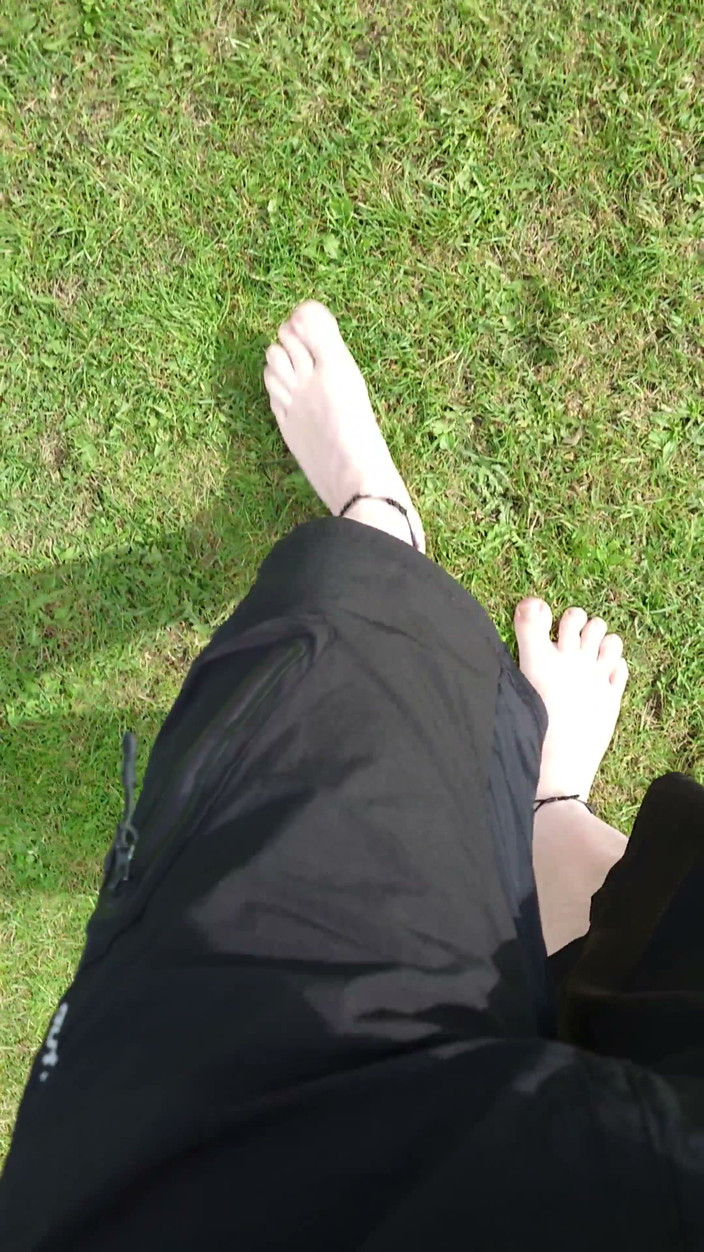 Footfetish: Barefoot in the September North Sea in Wangerland