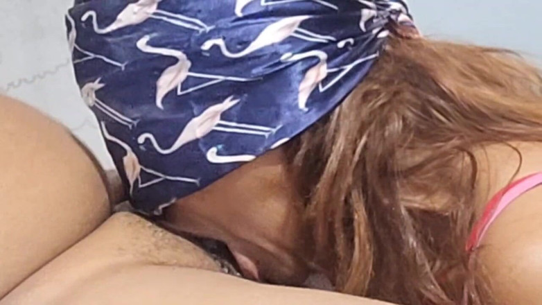 anal_queen_amateur: Зріла жінка, дружина мого зведеного брата, знає, як смоктати всю сперму з пеніса, поки він не пом'якшує. Вона використовує тільки свою глибоку
