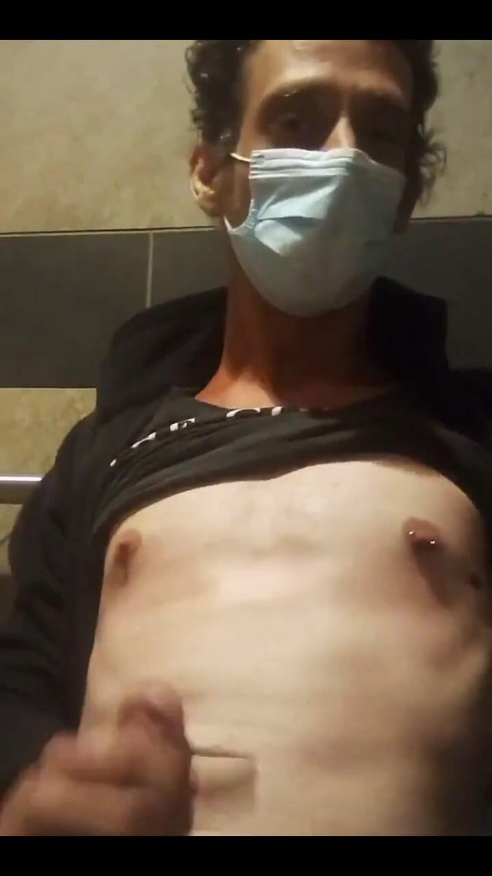 LilTaste: Jerking off