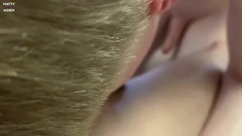 Matty And Aiden: Punto de vista: Twink Aiden chupa la gran polla de...
