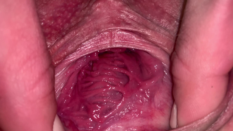 Claudia Macc: Pussy gaping