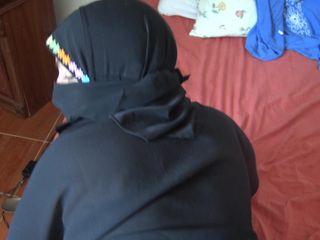 Souzan Halabi: Soție egipteană excitată futută cu pula mare