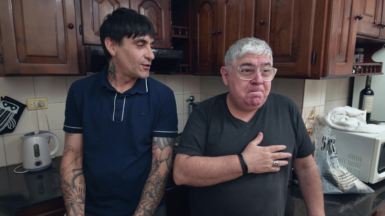 Limon producciones: Я Думала, Що Мій Партнер Гей, Але Він Був Кур'єркою, Коли Я Йшла За Грошима