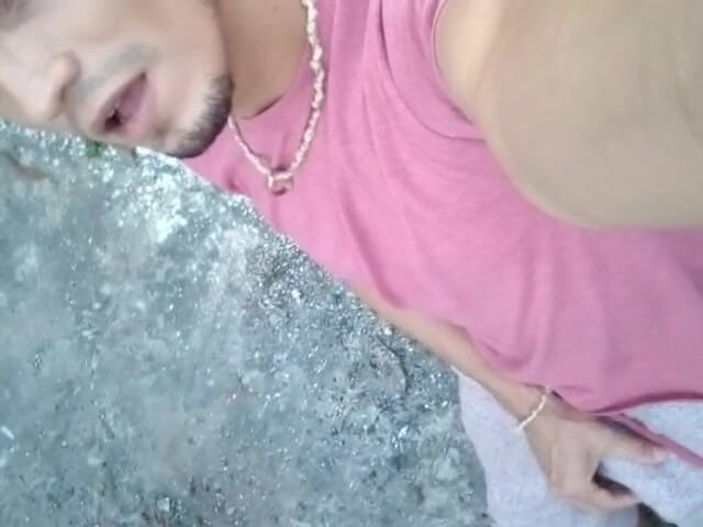 Raba erre elle: Burlándome a través de los pantalones al aire libre