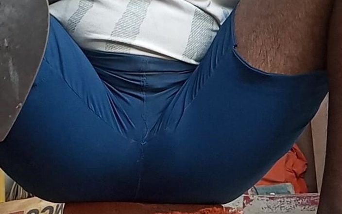 Sweet Indian cock: Домашня ванна кімната, дружина, жорсткий член, рот і секс