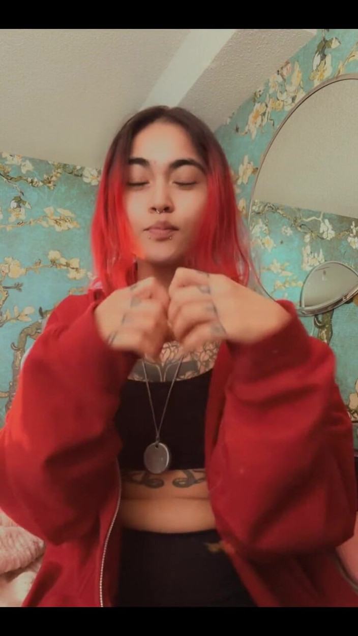 lilRavenFox: 우리는 여기 살고 있어