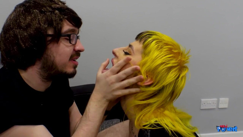 Nerd Pervert: Lana Banana - sesja ssania