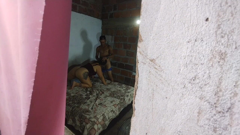 Adribella69: Vidím děvku mé nevlastní matky, jak šuká kamaráda mého nevlastního otce,...