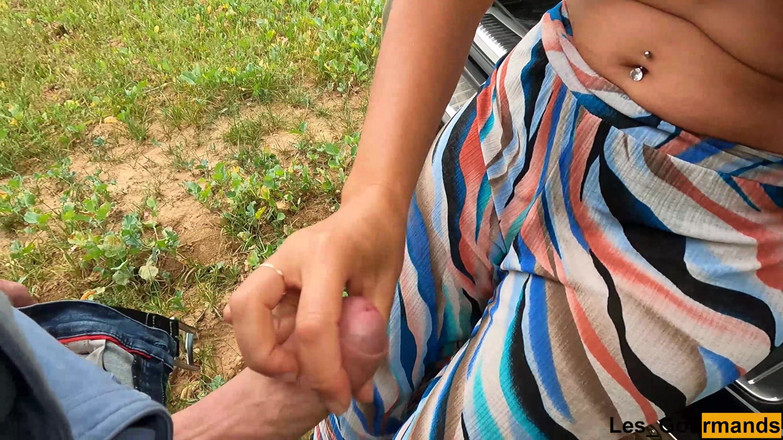 Les Gourmands: Güzel kızıl saçlı orta yaşlı seksi kadın oğlunu doğal göğüslerine...