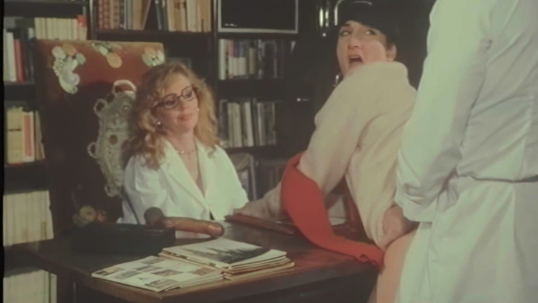 TGIRL ROOM: Trans kobieta u psychologa Dostaje kobietę doktor, aby ją wysysać,...