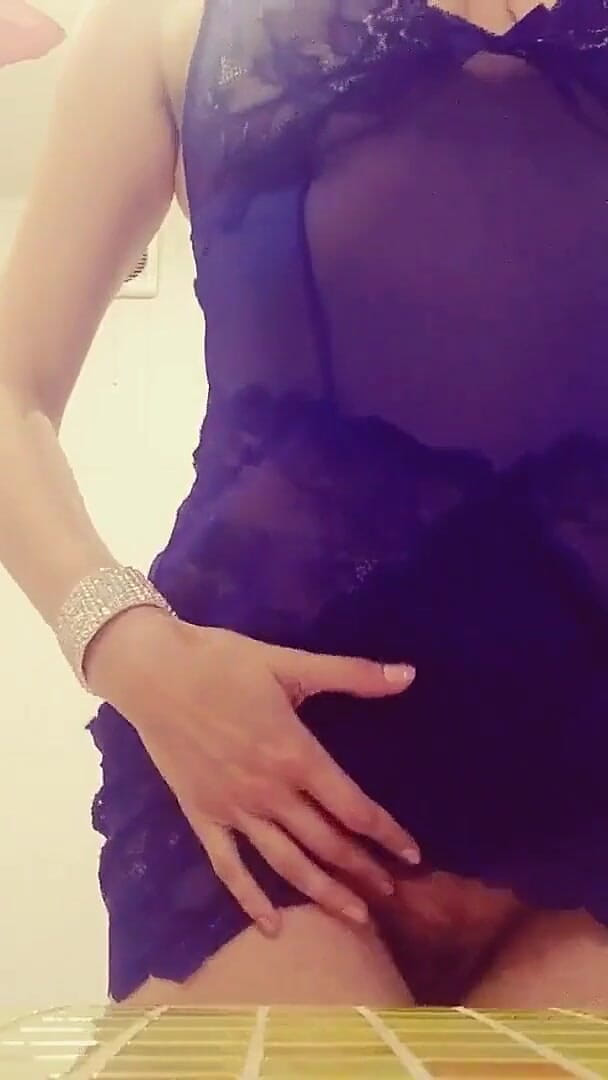 GinnaGg: MILf ginnagg masturbiert