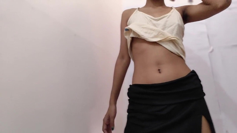 desigirl93: Gadis basah lagi mandi dan lanjut masuk ke kamarku, toket...